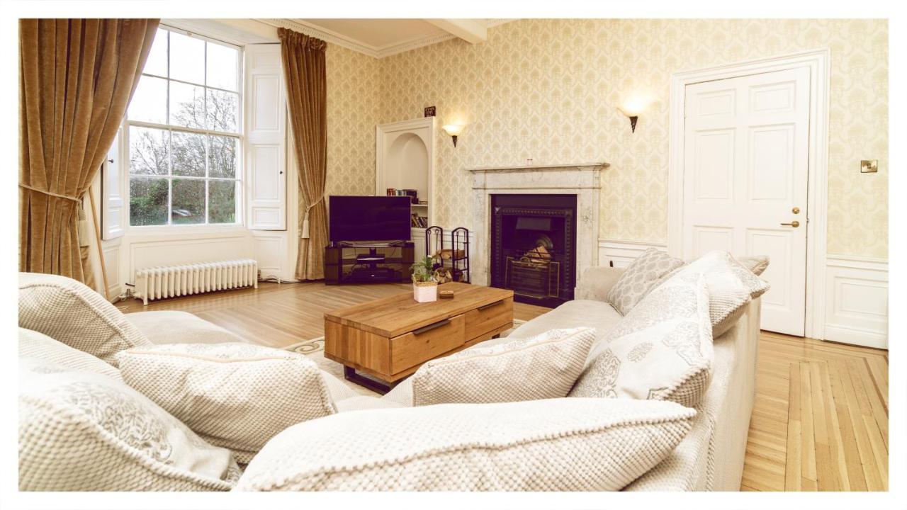 A Luxurious Masterpiece Steps From Stirling Villa Eksteriør bilde